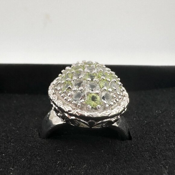 3 Carat Large and Beautiful Peridot Pave' Ring Size 7 - Picture 15 of 16